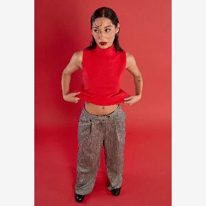 Molly Bracken Bénéficiez de 29 % de réduction sur Tshirt manga à col montant