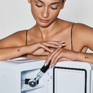 Home Deluxe Réfrigérateur cosmétique LVLY boules de maquillage incluses