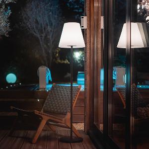 Pack de 2 lampadaires solaires EZIlight XL  prix réduit à 24999