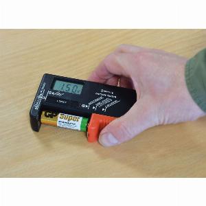 Handheld Universal Digital Battery Tester Tool 15V AA AAA C D 9V Button Cell