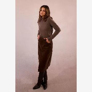 Pull col roulé boutonné