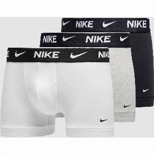 Réduction de 47  sur un pack de 3 boxers Nike blancs