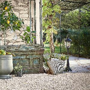 Promo sur le lampadaire dextérieur Lyttelton  7196  au lieu de 8995
