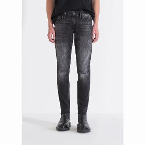 Ottieni il 23 di sconto su jeans mercury super skinny in denim nero