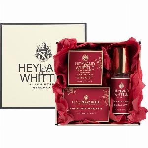 Enjoy 14 Off the Heyland  Whittle Holiday Travel Box  225g