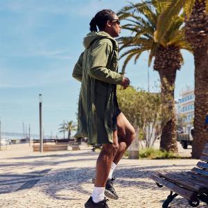 Mens Pursuit Waterproof Lightweight Changing Robe JacketOlive Green