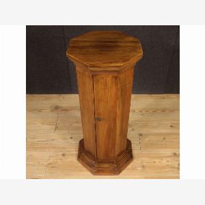 18 Rabatt auf Dekosäule aus Nussbaum und Buchenholz im VintageStil