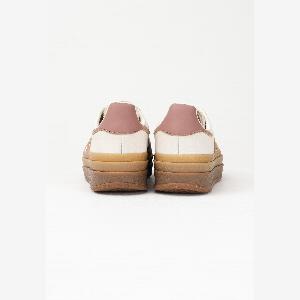 Sconto del 15 su sneakers Gazelle Bold beige di ADIDAS ORIGINALS per donna