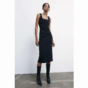 40 Rabatt auf das stilvolle ESSENTIAL Midikleid aus Crêpe