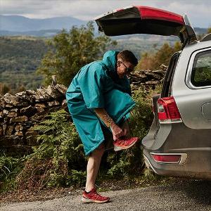 Red Equipment Mens Short Sleeve Pro Dry Change Robe EVO  Teal