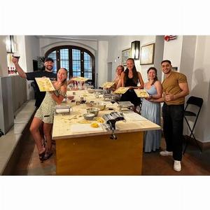 Lezione di Pasta a Firenze con Chef Locale ora a 3127 