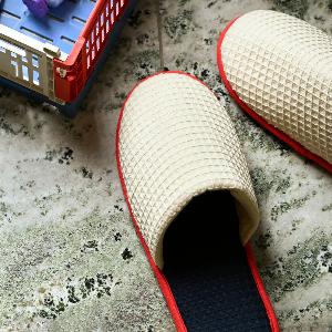 HAY Waffle Slippers  Cream