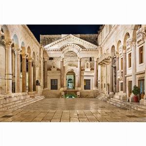 Save 2000 Tour a piedi di Spalato per piccoli gruppi per i visitatori per la prima volta