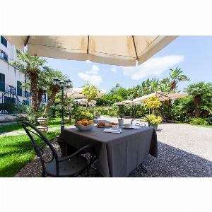 Sconto del 13 su Hotel Villa dAmato Napoli  Palermo