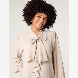 Enjoy 45 Discount Ruffle Pussybow Blouse  Size ML  Beige