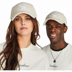 New Era 9forty Mlb Unisexe  Casquettes Beige  Taille One Size