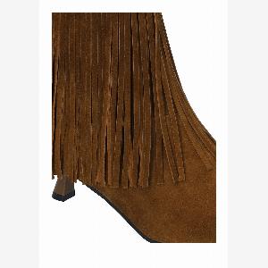 Sconto del 20 su stivaletti in cuoio di BIBI LOU